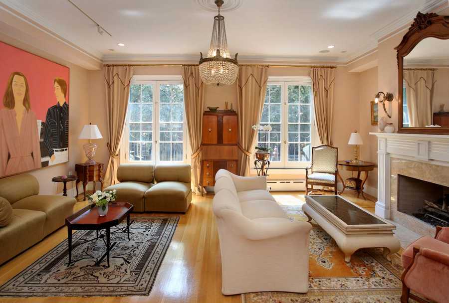 Exquisite $8.9M Beacon Hill townhouse has 5+ car heated garage