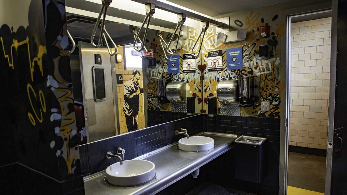 PHOTOS Mason restaurant home of the best bathroom in America