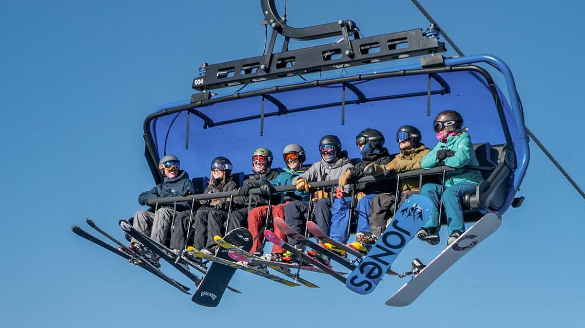 Area ski resort to build first 8-person lift on East Coast