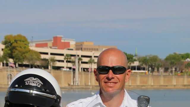 Motorcycle officer killed in Lakeland crash