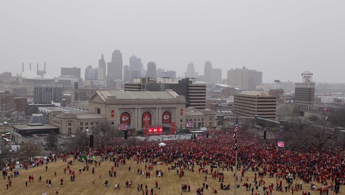 super bowl parade rally