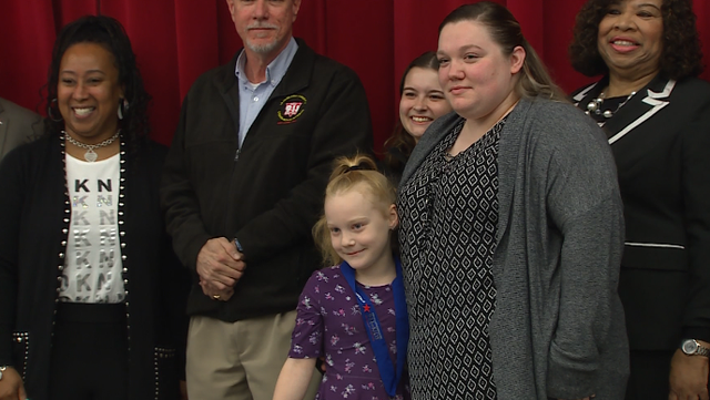 First responders honor Sharonville first-grader for life-saving 911 call - Vimarsana News