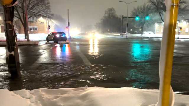 Milwaukee water main breaks during snowstorm - Vimarsana News