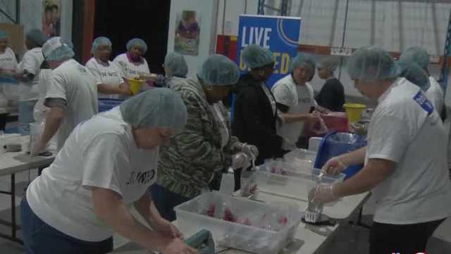 Volunteers pack meals to feed people across Central Florida - Vimarsana News