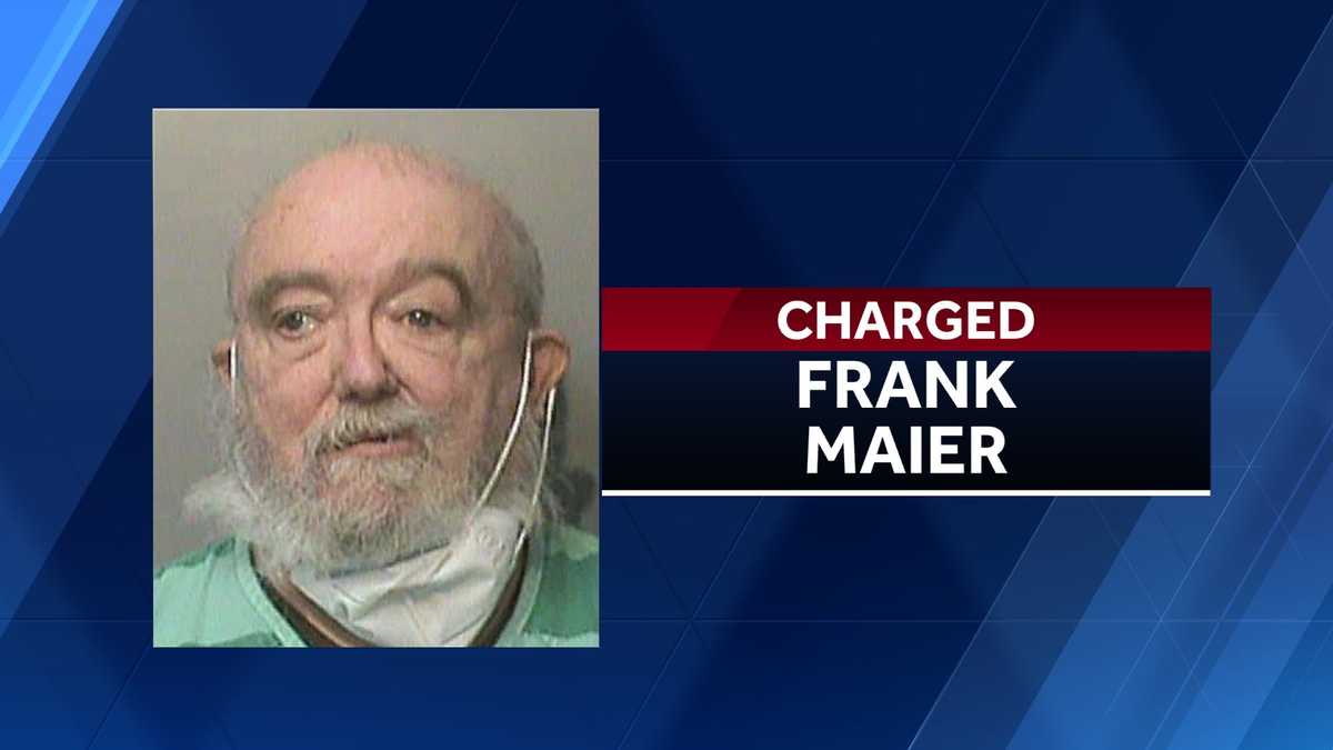 Des Moines man charged with four counts of sex abuse