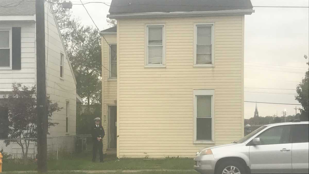 Stabbing in Hamilton sends one man to hospital