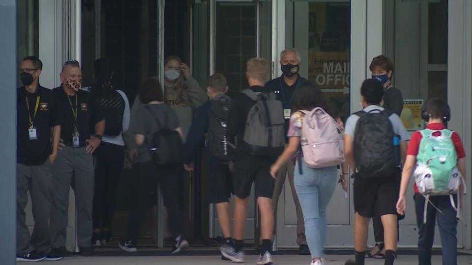 Anne Arundel students don masks at first day back to school