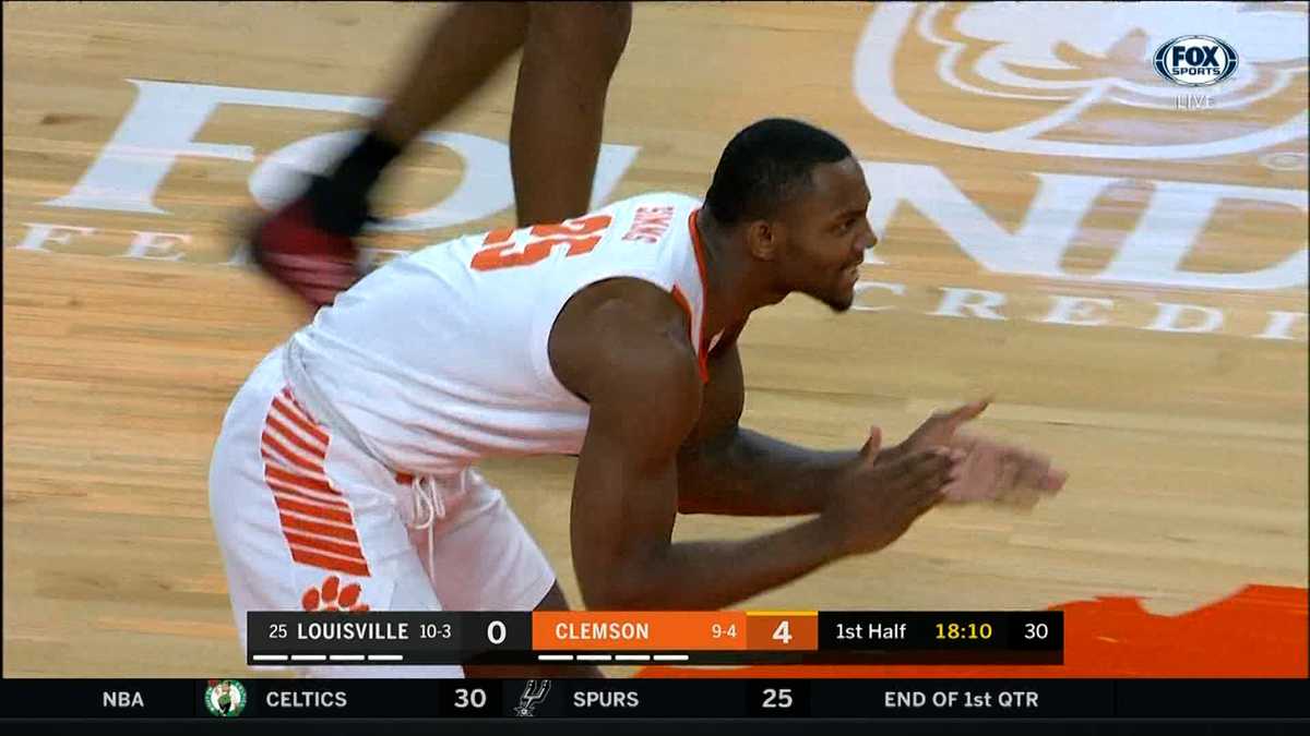 Louisville basketball beats Clemson to end seven-game losing streak