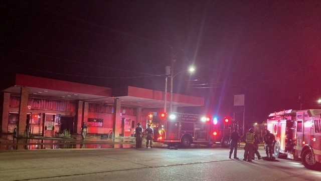 Crews put out fire at abandoned building - Vimarsana News