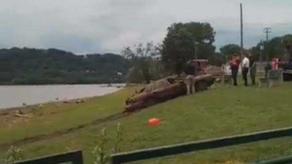 Sunken car pulled from Ohio River registered to man missing since 2006