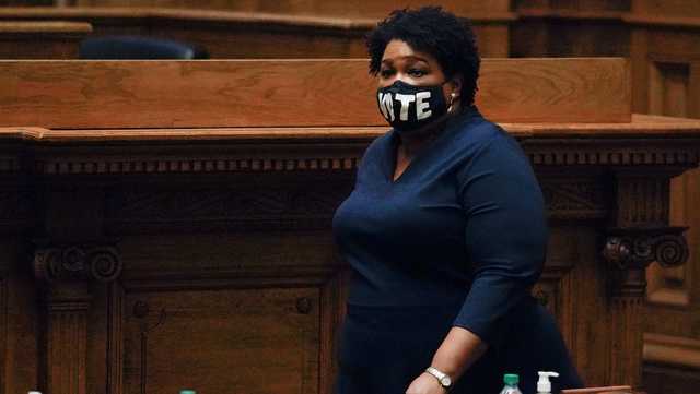 Democrat Abrams navigates Georgia voting law battle with eye on 2022 - Vimarsana News