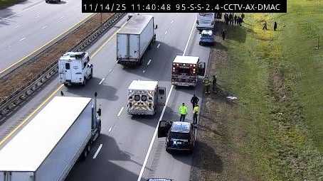 Man falls onto Maine Turnpike from moving bus after climbing onto roof
