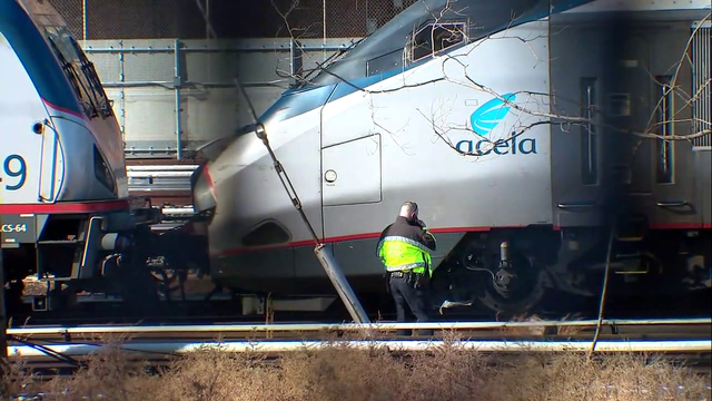 More than 100 passengers stuck on Acela to Boston for hours - Vimarsana News