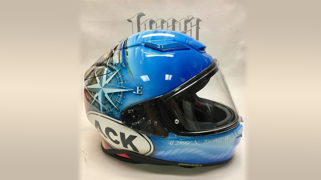 Made in Mass artist designs one-of-a-kind Nantucket-themed motorcycle helmet for EyeOpener's Doug Meehan - Vimarsana News