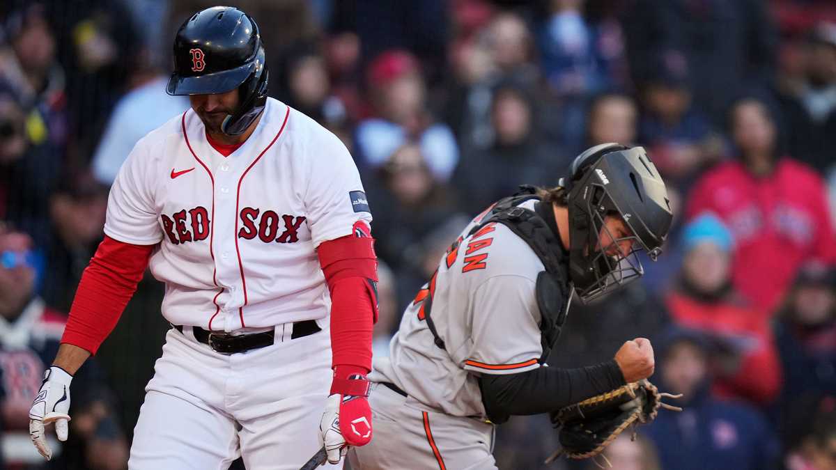Cold, windy in Boston for Red Sox home opener at Fenway Park