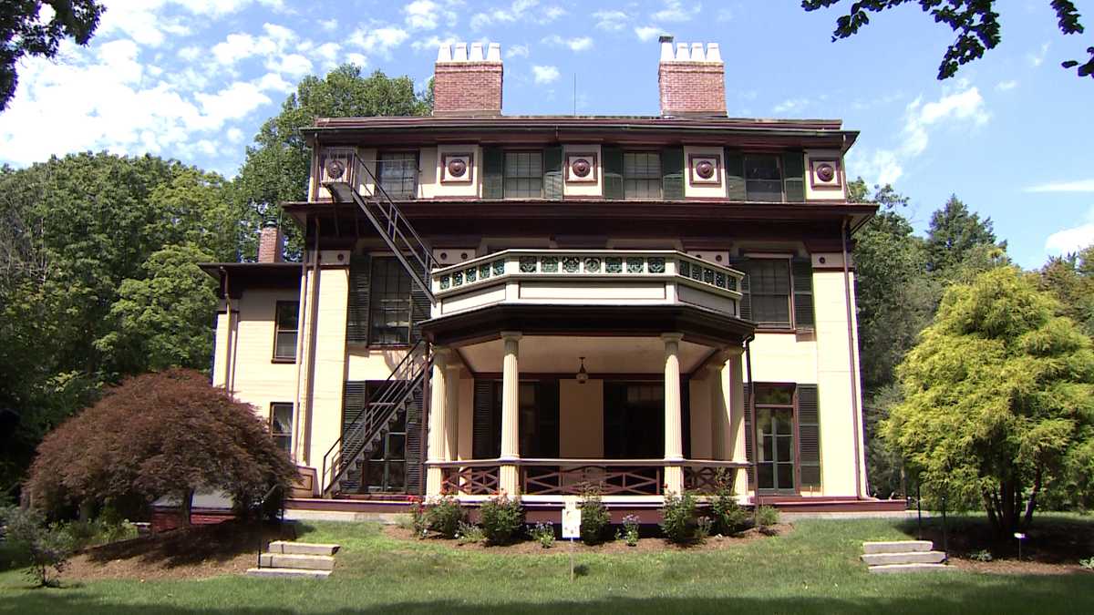 Adams Street winds through the historical Quincy and Milton, Massachusetts