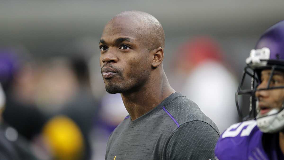 Adrian Peterson to miss rest of Cardinals' season due to neck injury