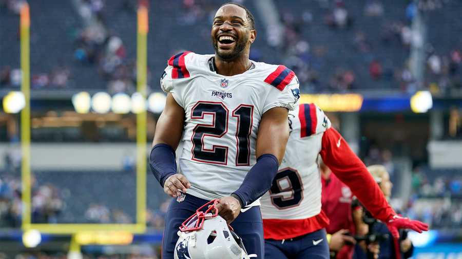 Reports: Patriots, Adrian Phillips agree to 3-year extension