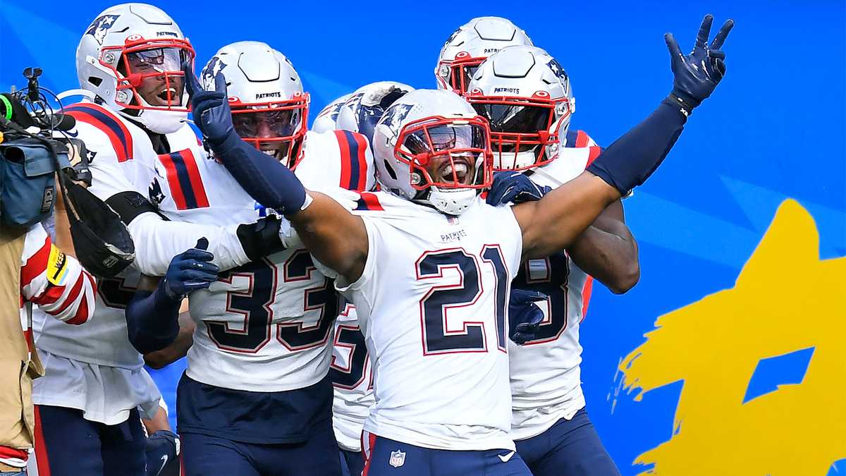 Patriots rally in second half to beat Panthers