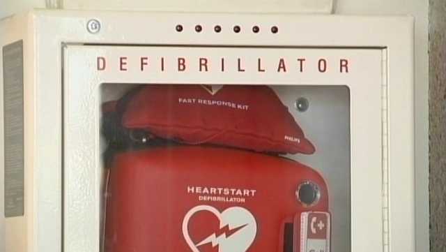 Florida mom applauds new House bill that would put more AEDs in schools nationwide - Vimarsana News