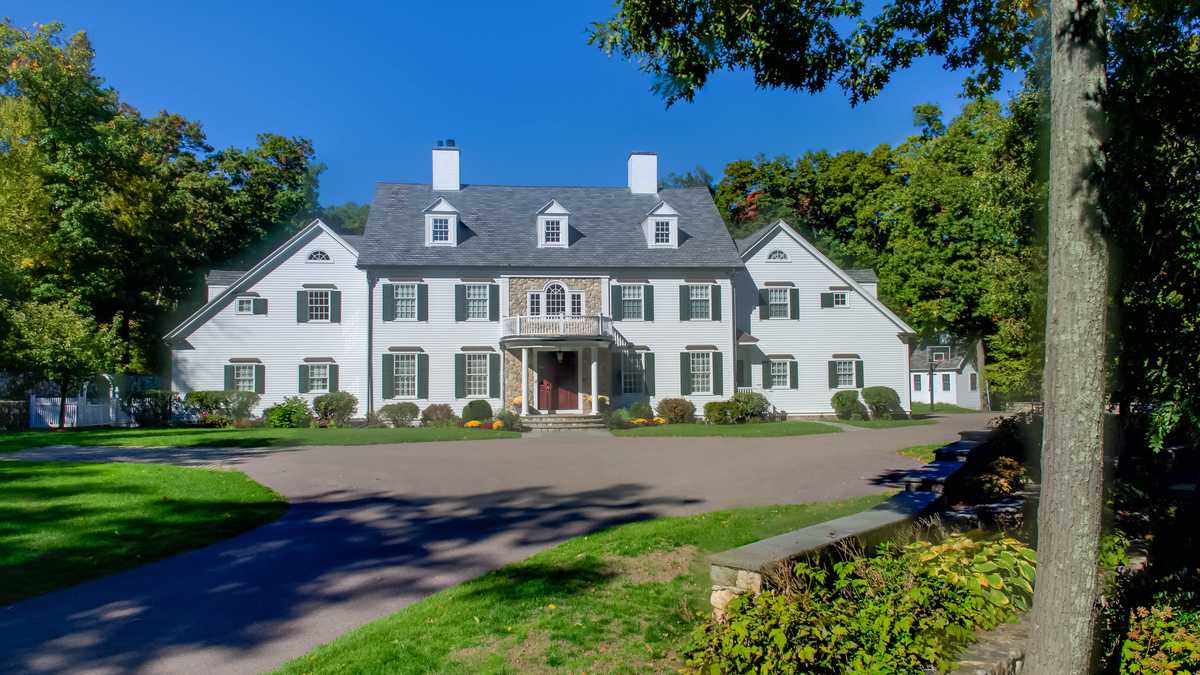 Classic New England home on market for 7.49M
