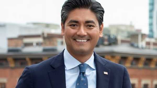 Cincinnati Mayor Aftab Pureval, wife welcome second son