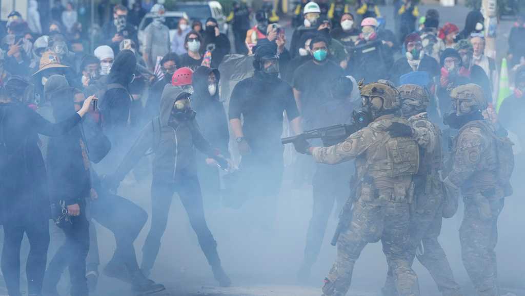 Judge in Oregon limits federal officers' tear gas use