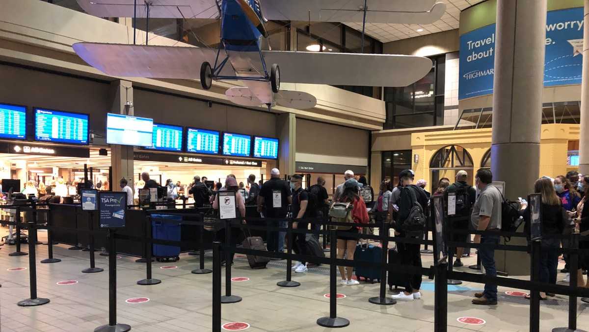 Gun found at Pittsburgh International Airport security checkpoint