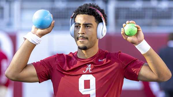 Alabama quarterback Bryce Young (9) warms up before an NCAA college football game against Vanderbilt, Saturday, Sept. 24, 2022, in Tuscaloosa, Ala. (AP Photo/Vasha Hunt)