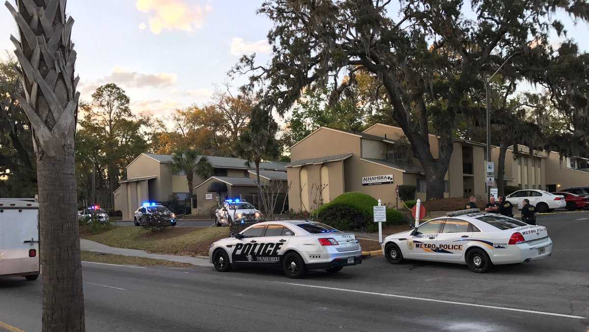 One man shot at Savannah apartment complex