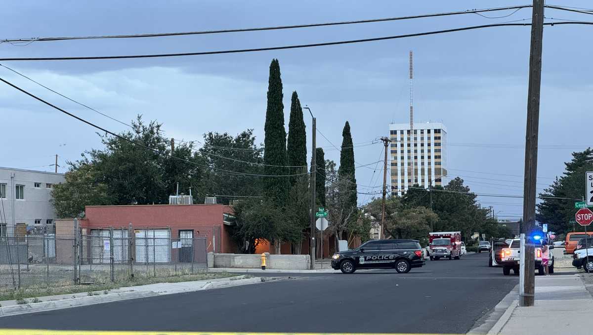 No arrest after hourslong SWAT standoff in Albuquerque