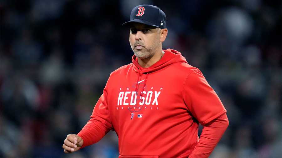 Cora says he'll be back with Red Sox in 2024, but in what role?
