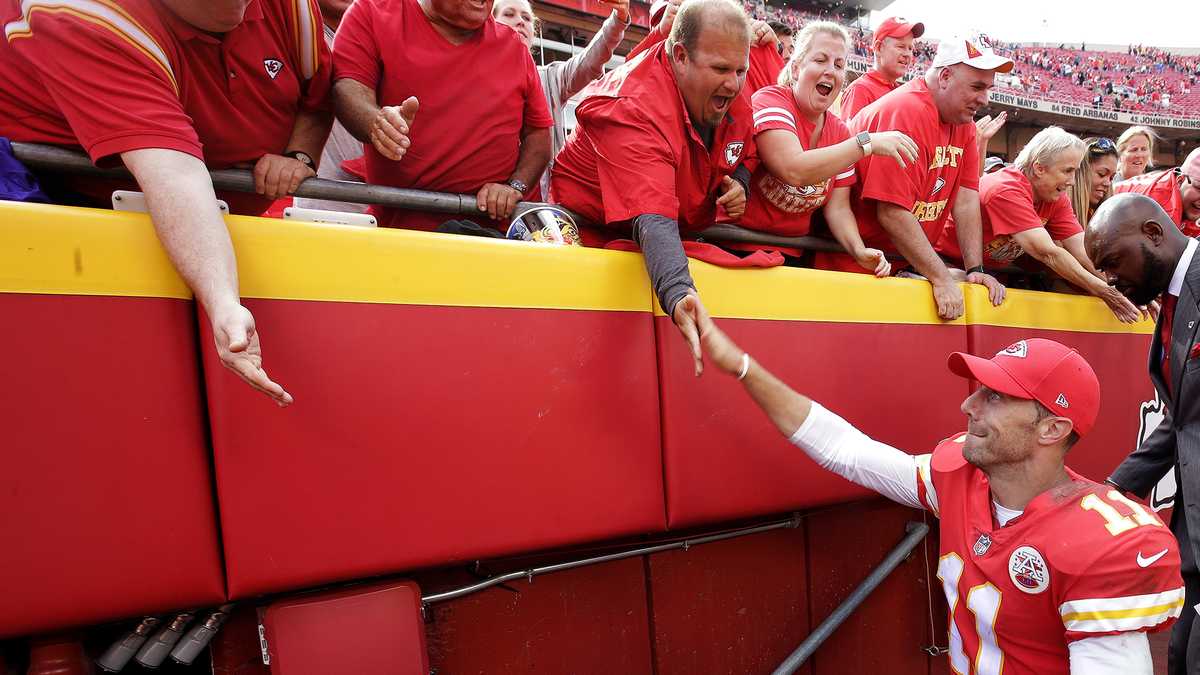 Alex Smith Writes a Classy Goodbye Letter to Kansas City