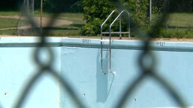 Louisville families affected by pool closures can get free 'summer passes' - Vimarsana News