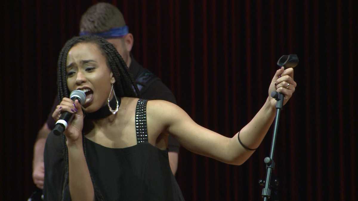 Arkansas Graduate Kick-Starts Singing Career