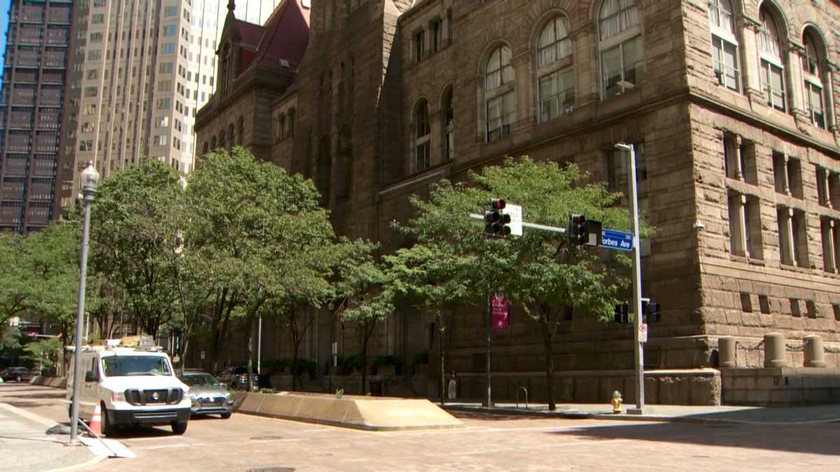 Allegheny County Courthouse evacuated for bomb threat