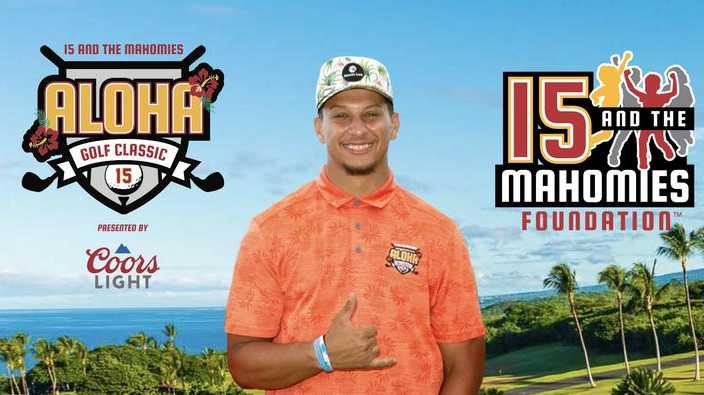 Personalized Patrick Mahomes Hawaiian Shirt, NFL Kansas City Chiefs Number  15 Aloha Shirt Football Summer Gift - Family Gift Ideas That Everyone Will  Enjoy