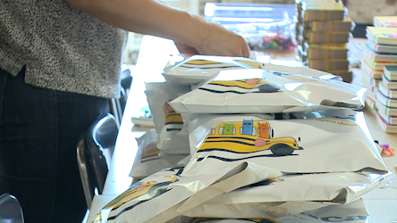 Omaha mom creates subscription service for school supplies to help teachers - Vimarsana News