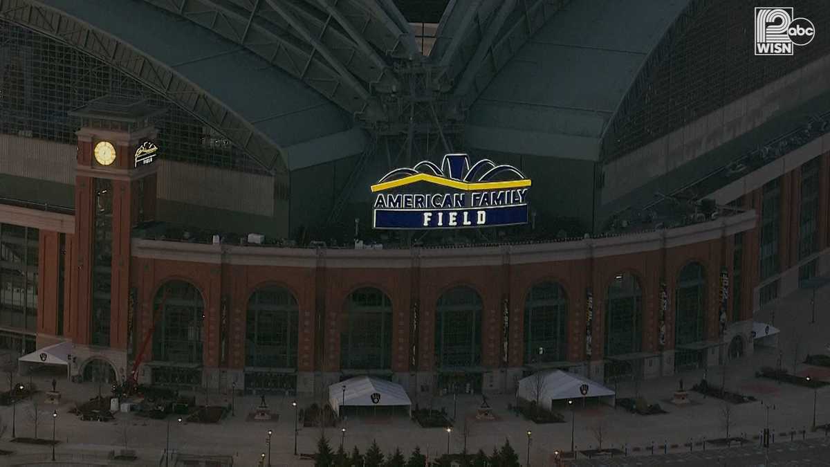 Milwaukee Brewers: American Family Field to host thousands of fans on  Opening Day - Superior Telegram