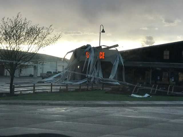 PHOTOS: Severe weather hits Lincoln with damaging winds