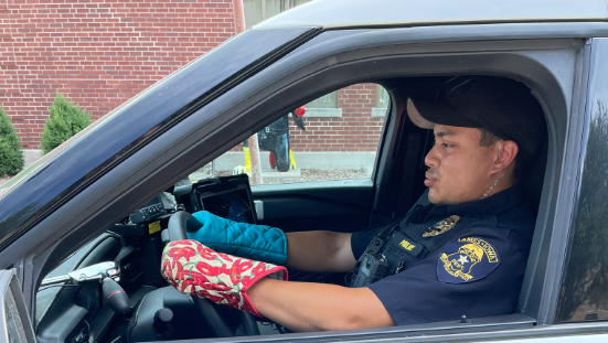 Iowa weather: It's so hot in Iowa, one officer put on oven mitts to drive - Vimarsana News