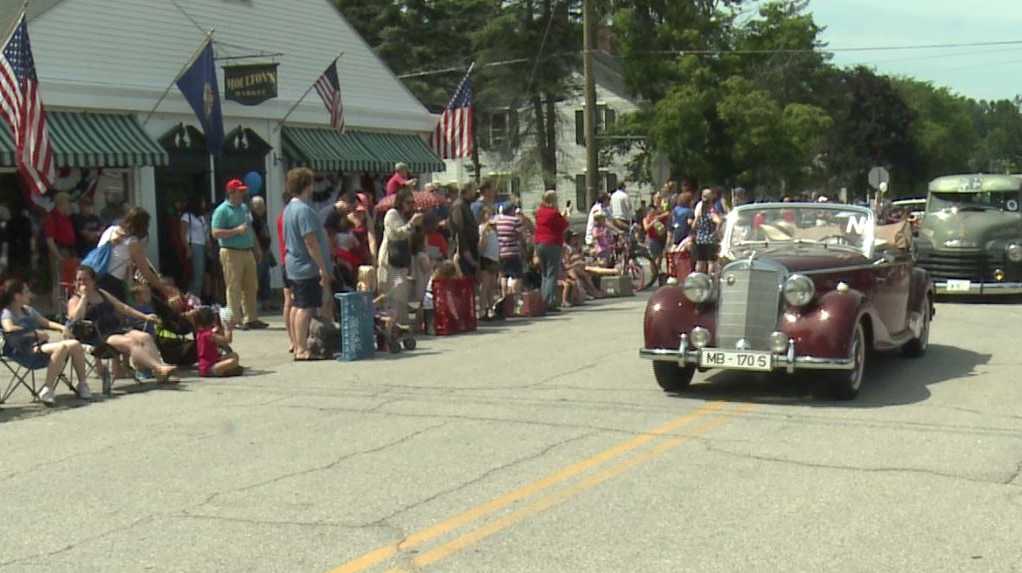 Amherst's Fourth of July parade features five presidential candidates