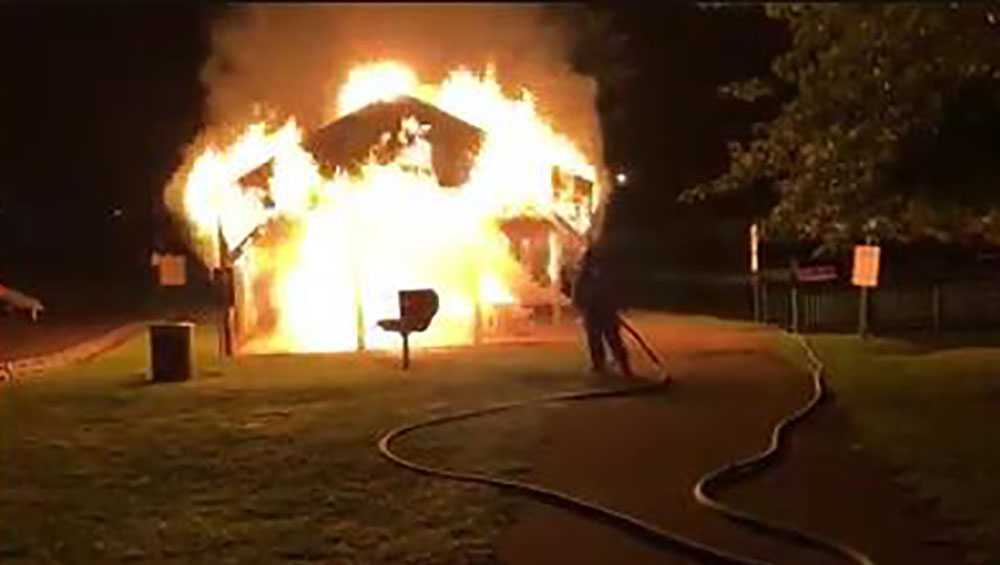arson fires table destroy park