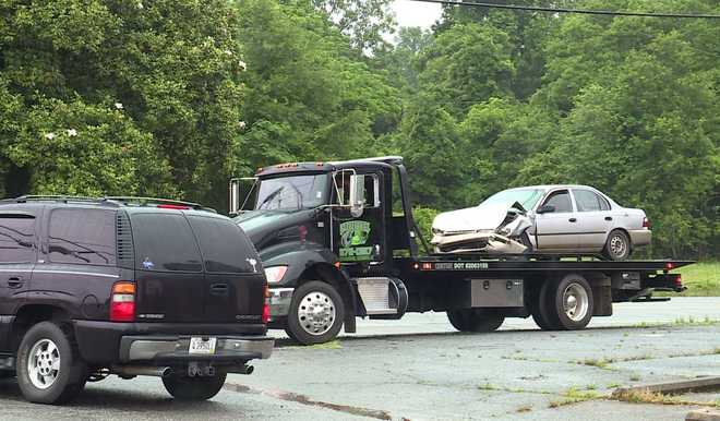 Coroner investigating deadly crash in Anderson