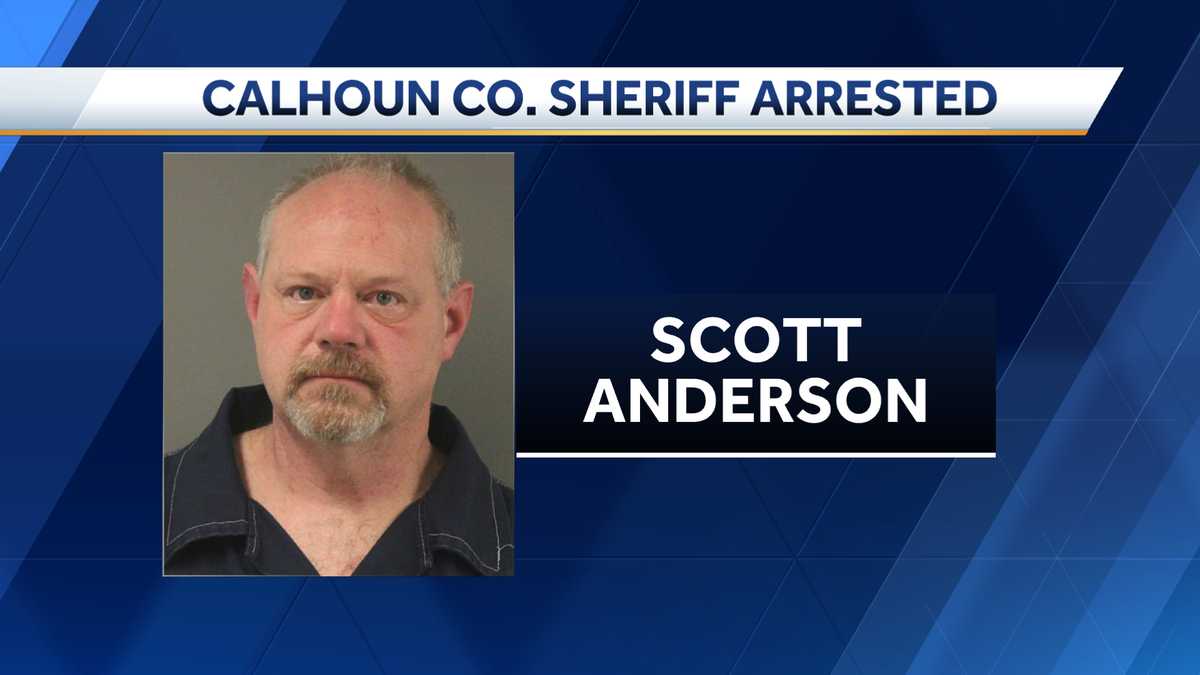 Reports say Iowa sheriff was arrested, being held in county jail