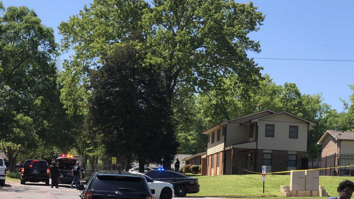 One dead after shooting at Anderson apartment complex, coroner says