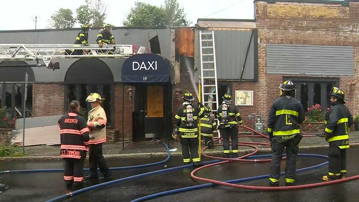 Investigation underway after fire breaks out at closed restaurant in ...