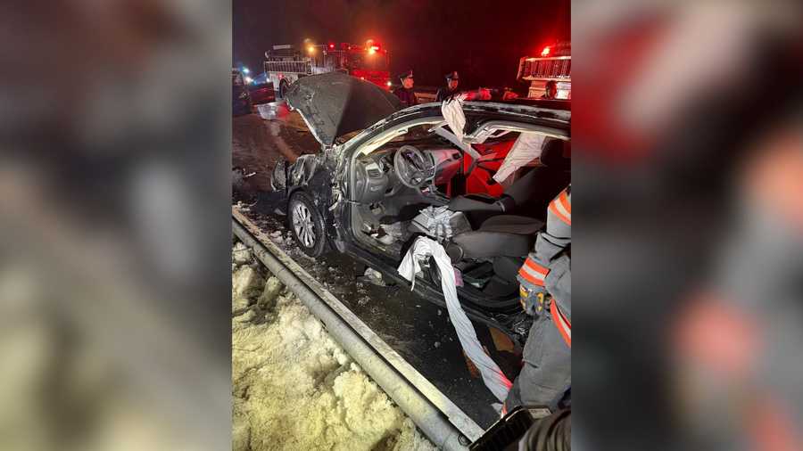 Driver hospitalized after rollover crash on Rt. 93 in Andover