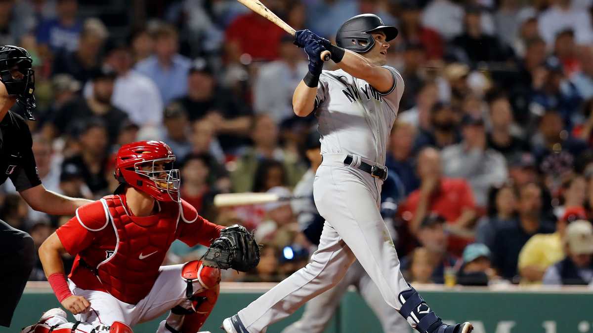 Red Sox 5, Yankees 3: Andrew Benintendi a big hit in Boston victory