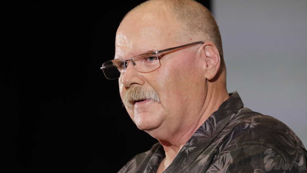 Chiefs' Andy Reid hugged teen moments after parade shooting